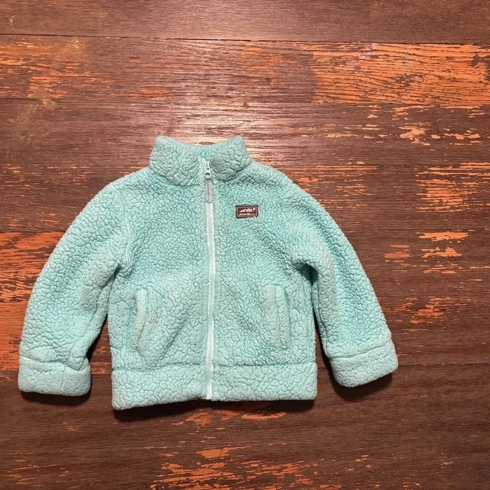 Eddie Bauer 3T Light Blue Sherpa Jacket, great used condition. So thick&warm!